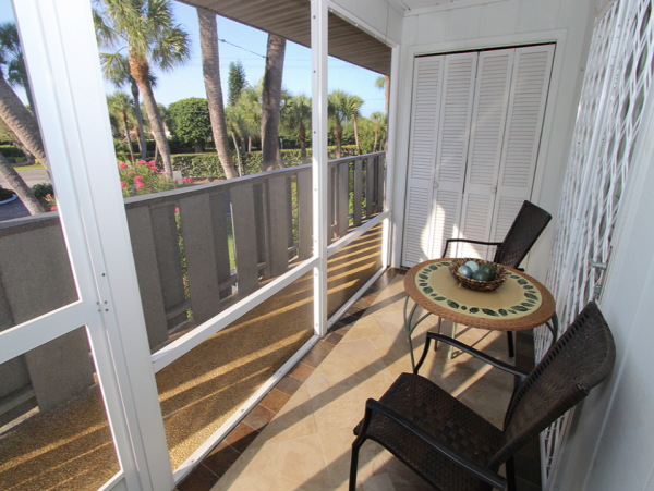 Charming Two Bedroom Vacation Condo on Longboat Key